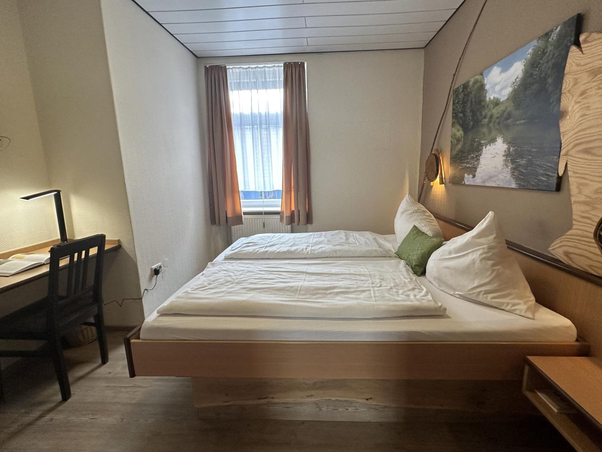 Gasthaus & Hotel Drei Lilien 베르바크 외부 사진